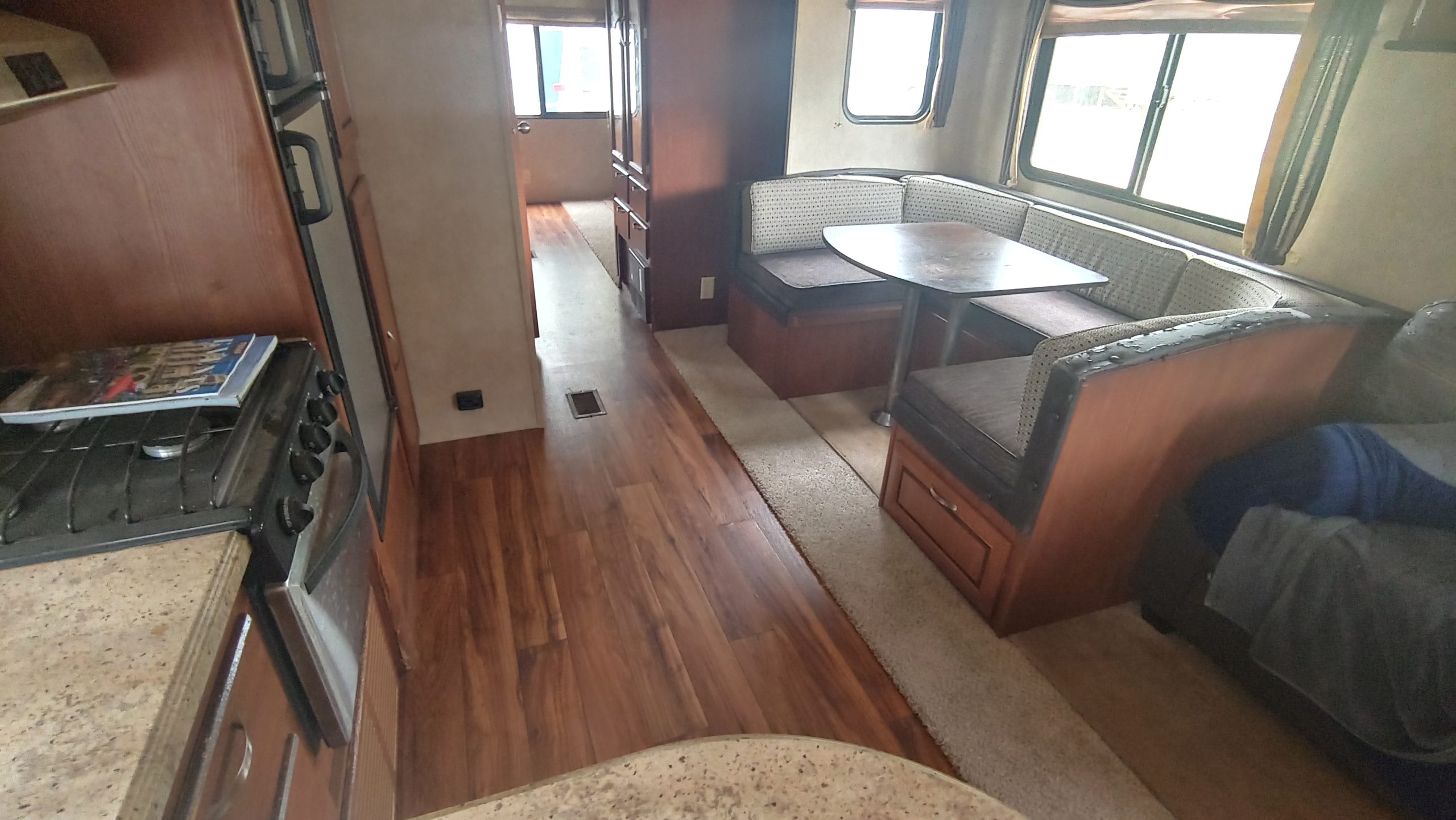 20250130231710_0-floor finish