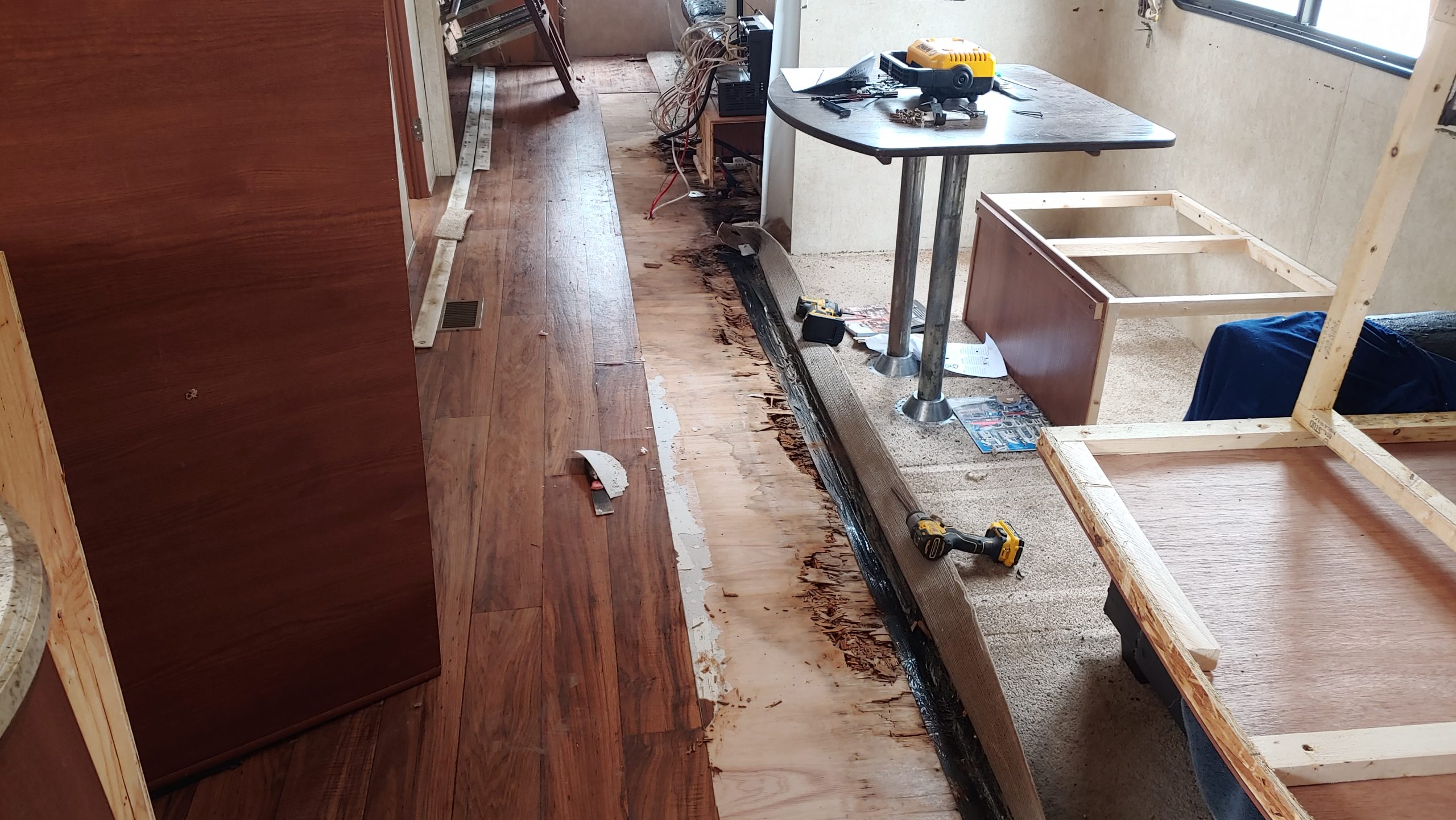 20250130231710_2-floor2