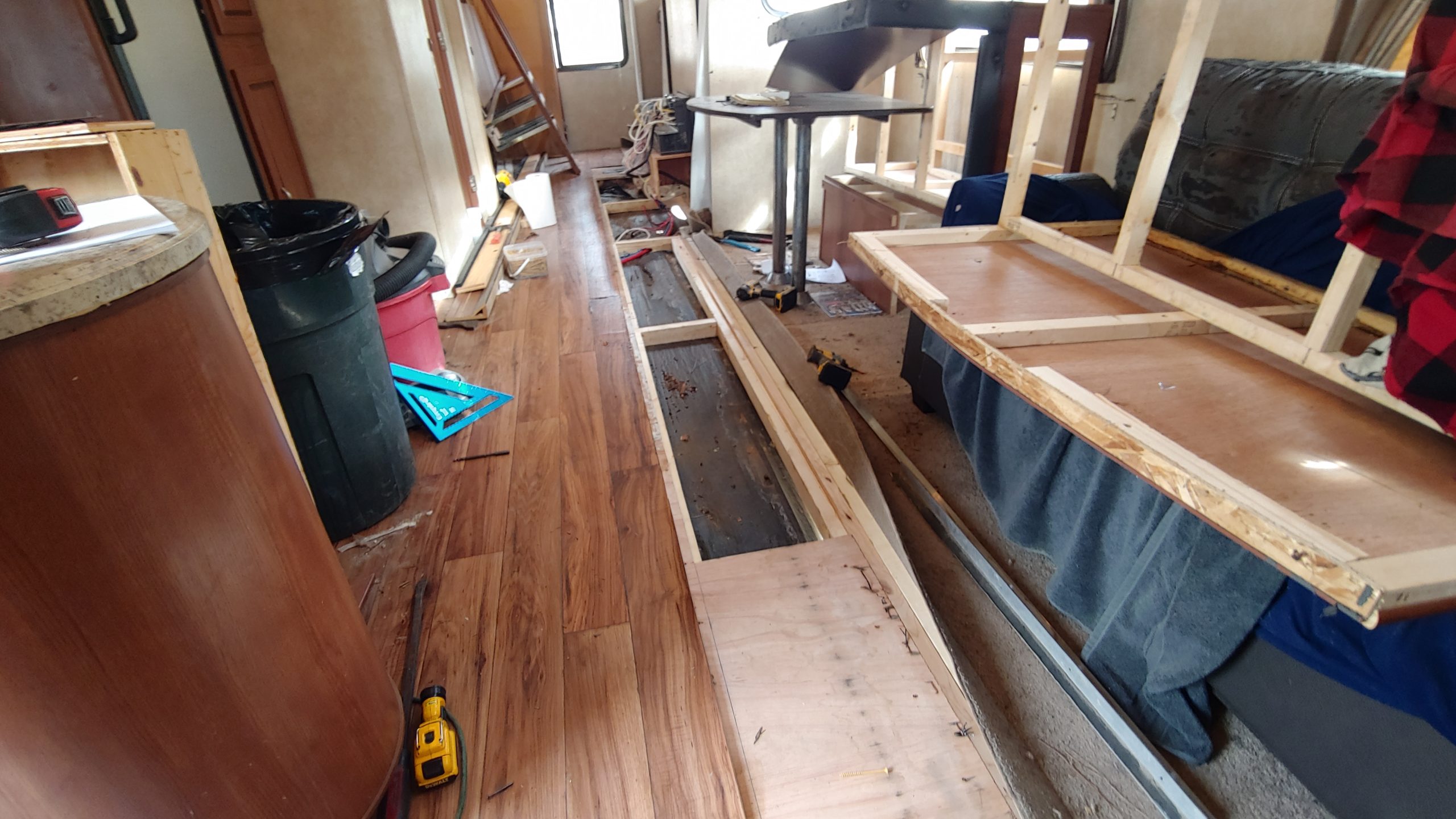 20250130231710_3-floor3